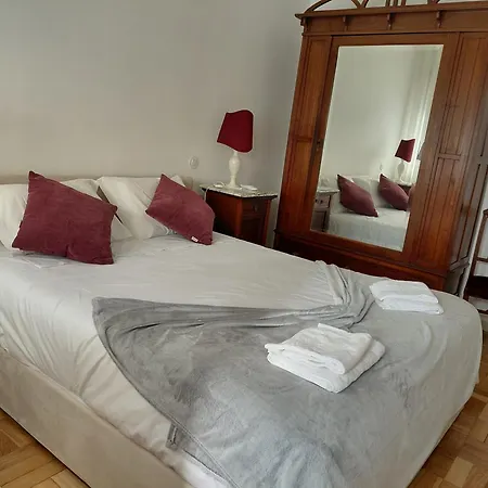 Apartment Correia Barcelos